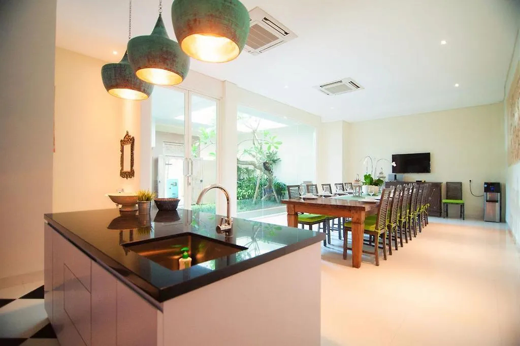 Villa Tepi Segara Sanur