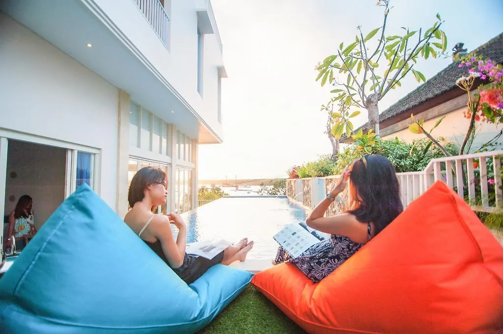 Villa Tepi Segara Sanur  Indonesia
