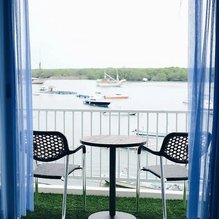 Villa Tepi Segara Sanur  Indonesia